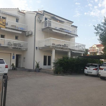 Apartments Miletic J-I 沃迪切 外观 照片