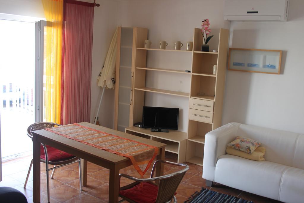 Apartments Miletic J-I 沃迪切 客房 照片
