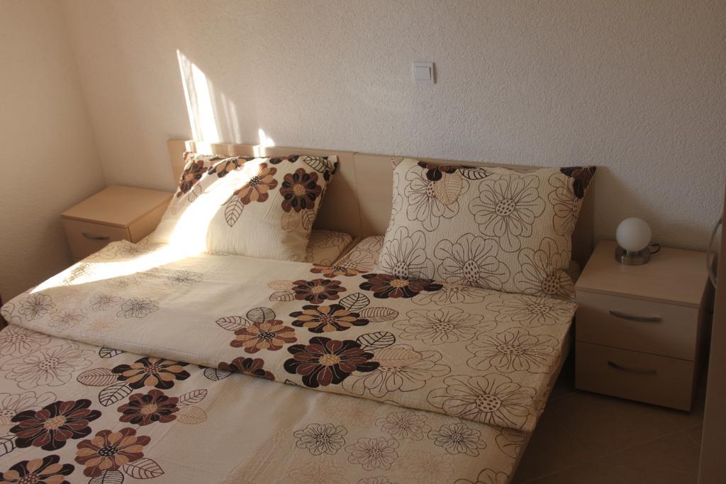 Apartments Miletic J-I 沃迪切 客房 照片